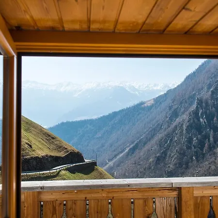 Unterversanthof - Grosse Ferienwohnung Fuer Bis Zu 6 Personen Naturns Exterior photo